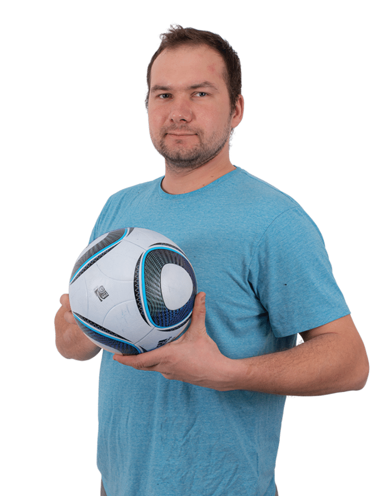 Lukas mit Fußball